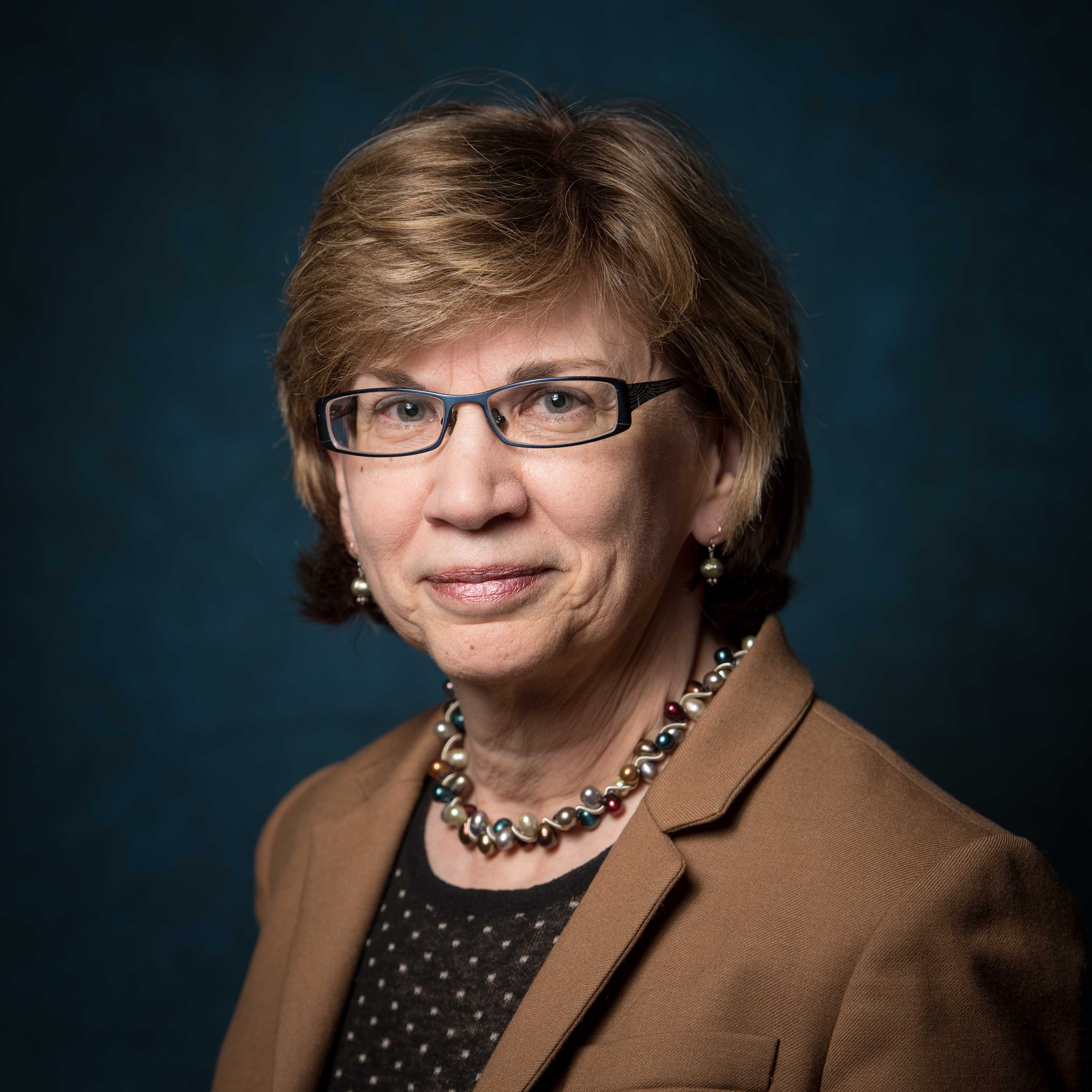 ليندا شايرز